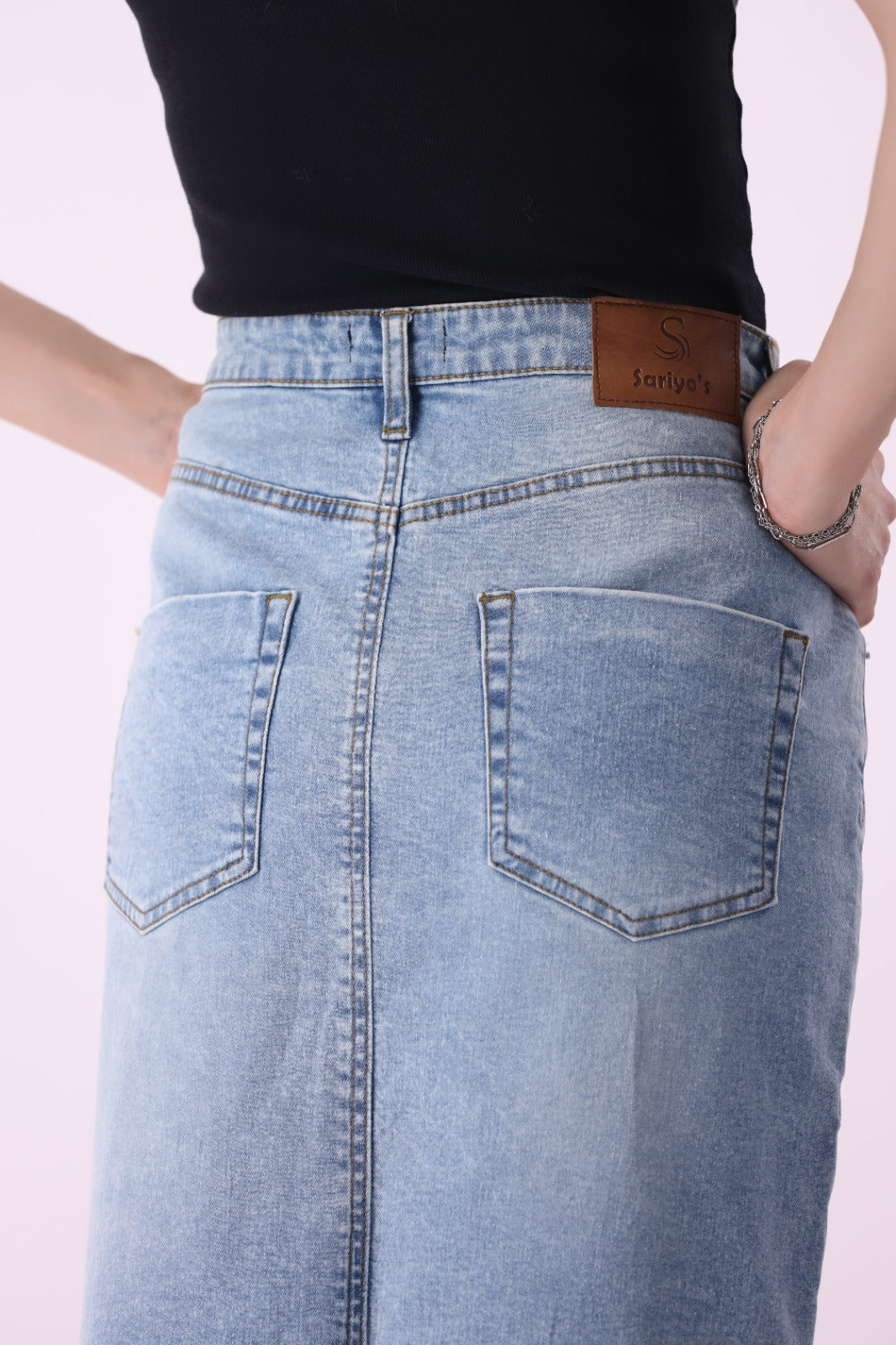 Sariyo's Women's Denim Skirt | Light Wash