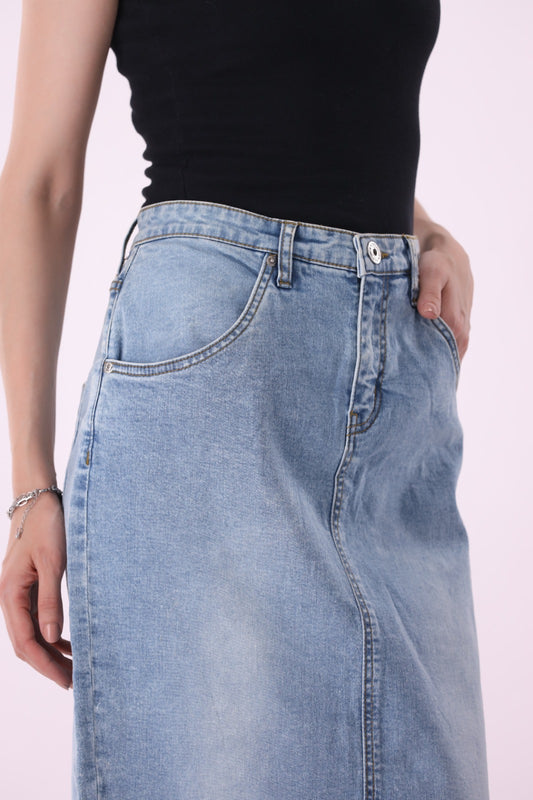 Sariyo's Women's Denim Skirt | Light Wash